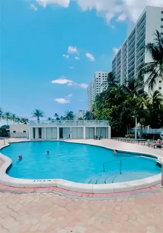 2655 Collins Avenue Miami Beach FL 33140