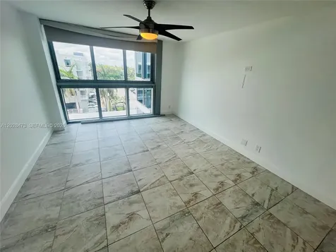 2655 Collins Avenue Miami Beach FL 33140