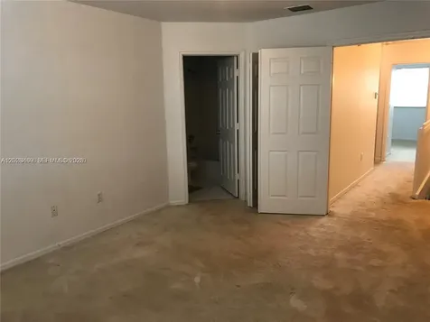 5743 NW 114th Path Doral FL 33178