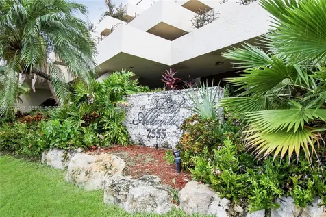 2555 Collins Avenue Miami Beach FL 33140