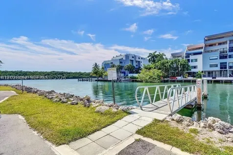 400 Kings Point Drive Sunny Isles Beach FL 33160
