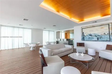 55 SE 6th Street Miami FL 33131
