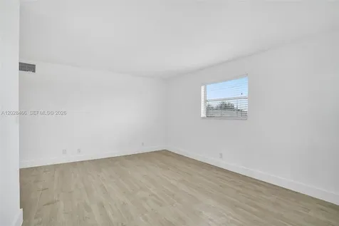 114 SE 8th Street Hallandale Beach FL 33009