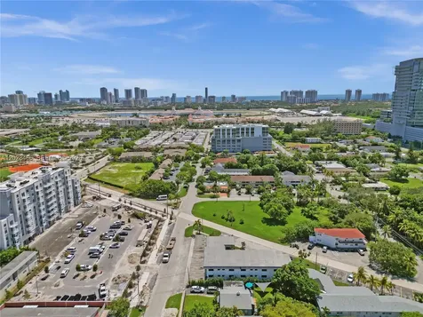 114 SE 8th Street Hallandale Beach FL 33009
