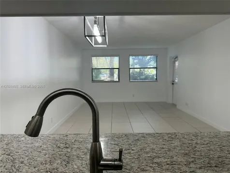 8180 Geneva Court Doral FL 33166