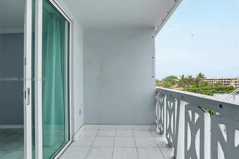 8233 Harding Avenue Miami Beach FL 33141
