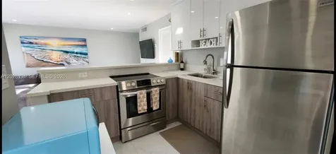 8966 Collins Avenue Surfside FL 33154