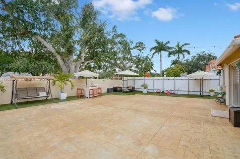 1910 SW 135th Way Miramar FL 33027