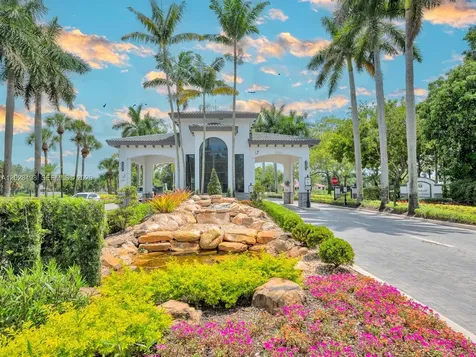 2710 Walkers Way Weston FL 33331