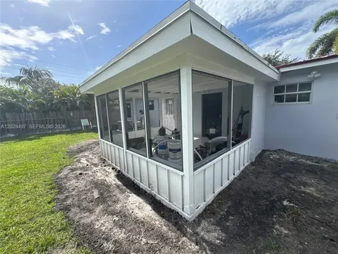 919 NE 4th Court Hallandale Beach FL 33009