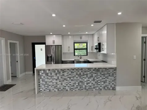 919 NE 4th Court Hallandale Beach FL 33009