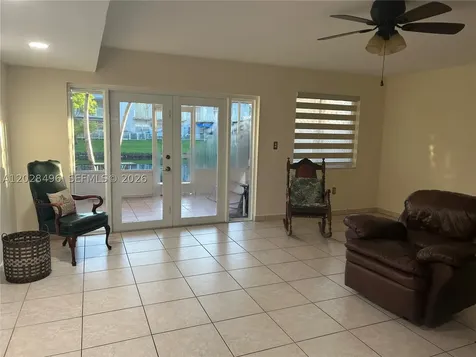 7033 NW 169th Street Hialeah FL 33015