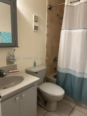 7033 NW 169th Street Hialeah FL 33015