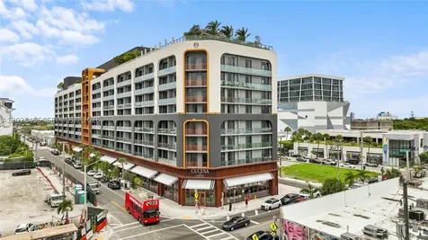 2700 NW 2 Avenue Miami FL 33127