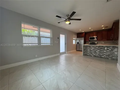 125 SE 4th Avenue Hallandale Beach FL 33009