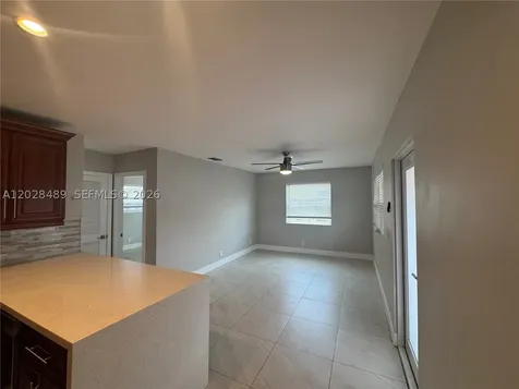 125 SE 4th Avenue Hallandale Beach FL 33009