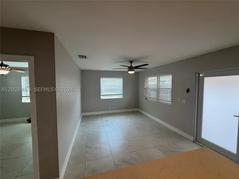 125 SE 4th Avenue Hallandale Beach FL 33009