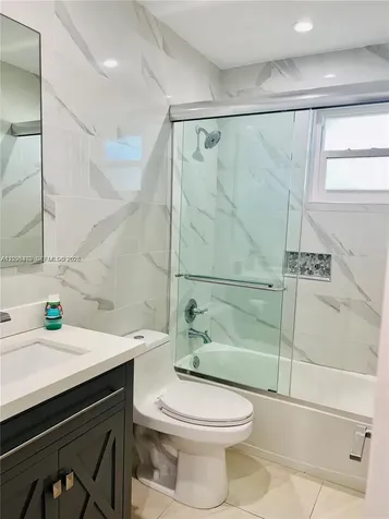 125 SE 4th Avenue Hallandale Beach FL 33009