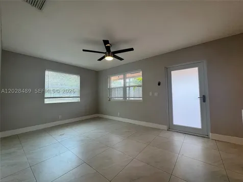125 SE 4th Avenue Hallandale Beach FL 33009