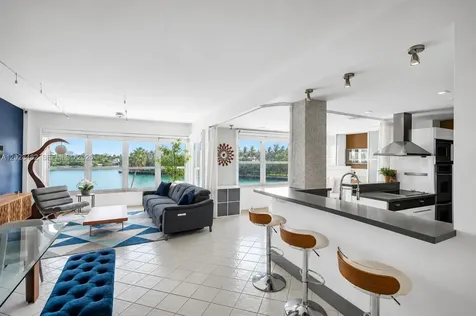 9102 W Bay Harbor Drive Bay Harbor Islands FL 33154