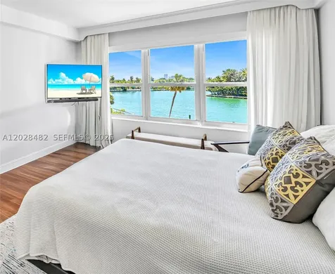 9102 W Bay Harbor Drive Bay Harbor Islands FL 33154