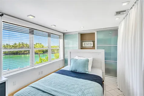 9102 W Bay Harbor Drive Bay Harbor Islands FL 33154