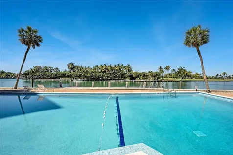9102 W Bay Harbor Drive Bay Harbor Islands FL 33154