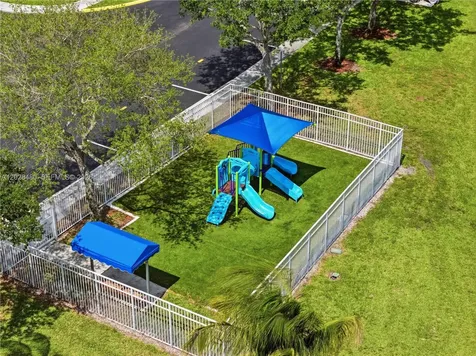 4425 SW 160th Avenue Miramar FL 33027
