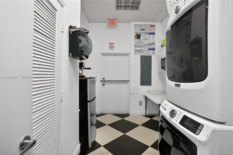 Turnkey Beauty Salon For Sale In Heart Of Kendall Kendall FL 33193