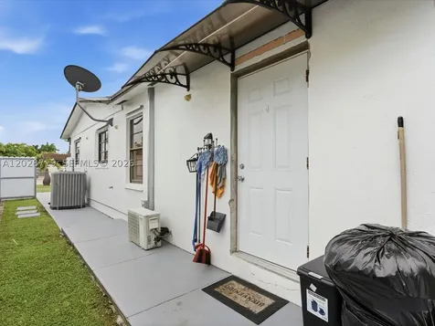 11741 SW 182nd Terrace Miami FL 33177