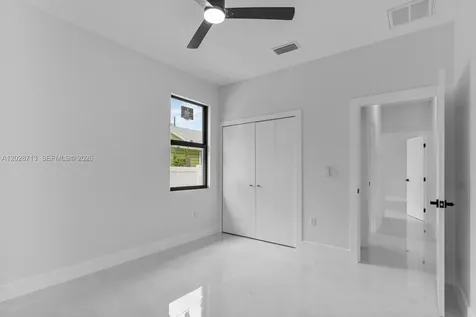 8210 N Elmer St, Tampa FL 33604