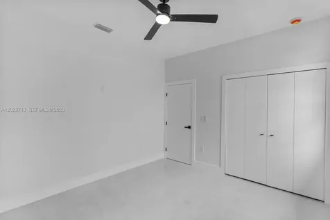 8210 N Elmer St, Tampa FL 33604