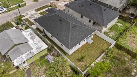 8210 N Elmer St, Tampa FL 33604