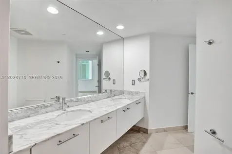 55 SE 6th Street Miami FL 33131