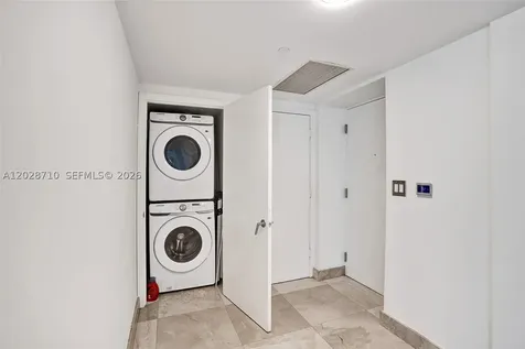 55 SE 6th Street Miami FL 33131
