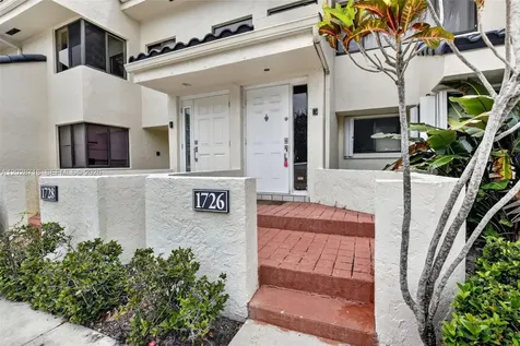 1726 NW 81st Way Plantation FL 33322