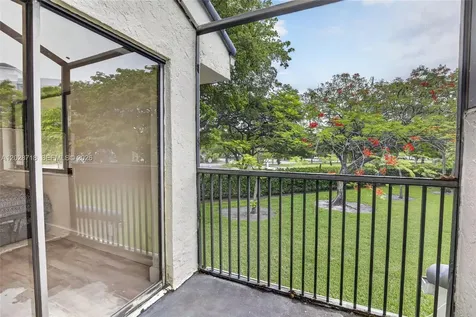 1726 NW 81st Way Plantation FL 33322