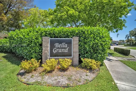 10369 NW 8th Street Pembroke Pines FL 33026