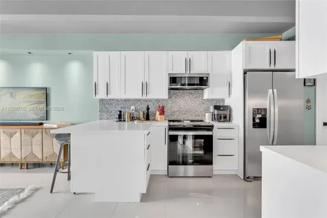 1225 West Avenue Miami Beach FL 33139