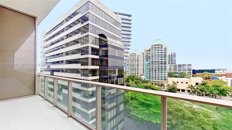 2678 Tigertail Coconut Grove FL 33133