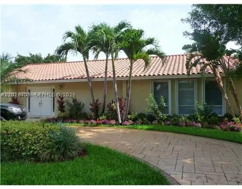 2101 NE 211th Terrace Miami FL 33179