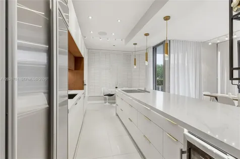 3500 Mystic Pointe Drive Aventura FL 33180