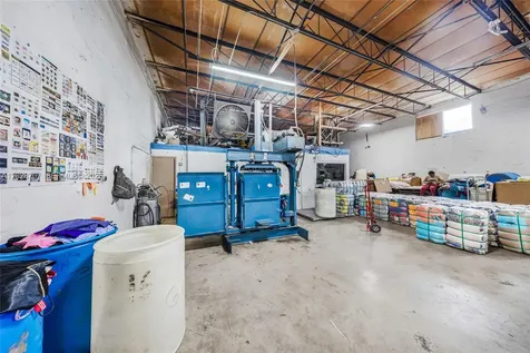 1085 E 27th Street Hialeah FL 33013