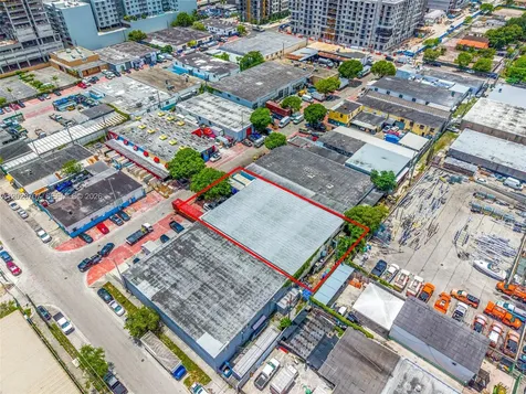 1085 E 27th Street Hialeah FL 33013