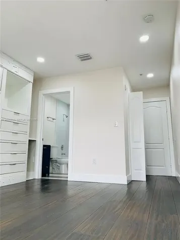 17650 NW 73rd Avenue Hialeah FL 33015