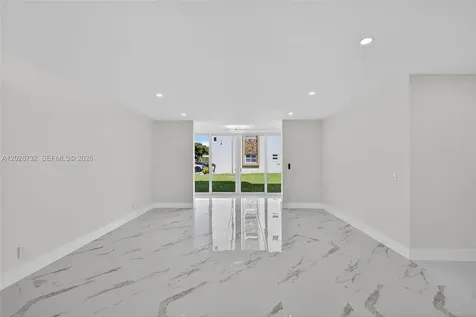 201 SE 11th Terrace Dania Beach FL 33004