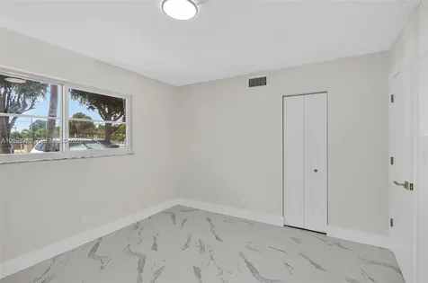 201 SE 11th Terrace Dania Beach FL 33004