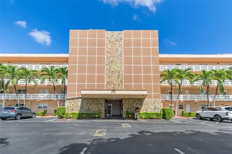 201 SE 11th Terrace Dania Beach FL 33004