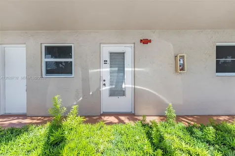 201 SE 11th Terrace Dania Beach FL 33004