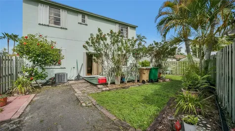 14000 Langley Place Davie FL 33325